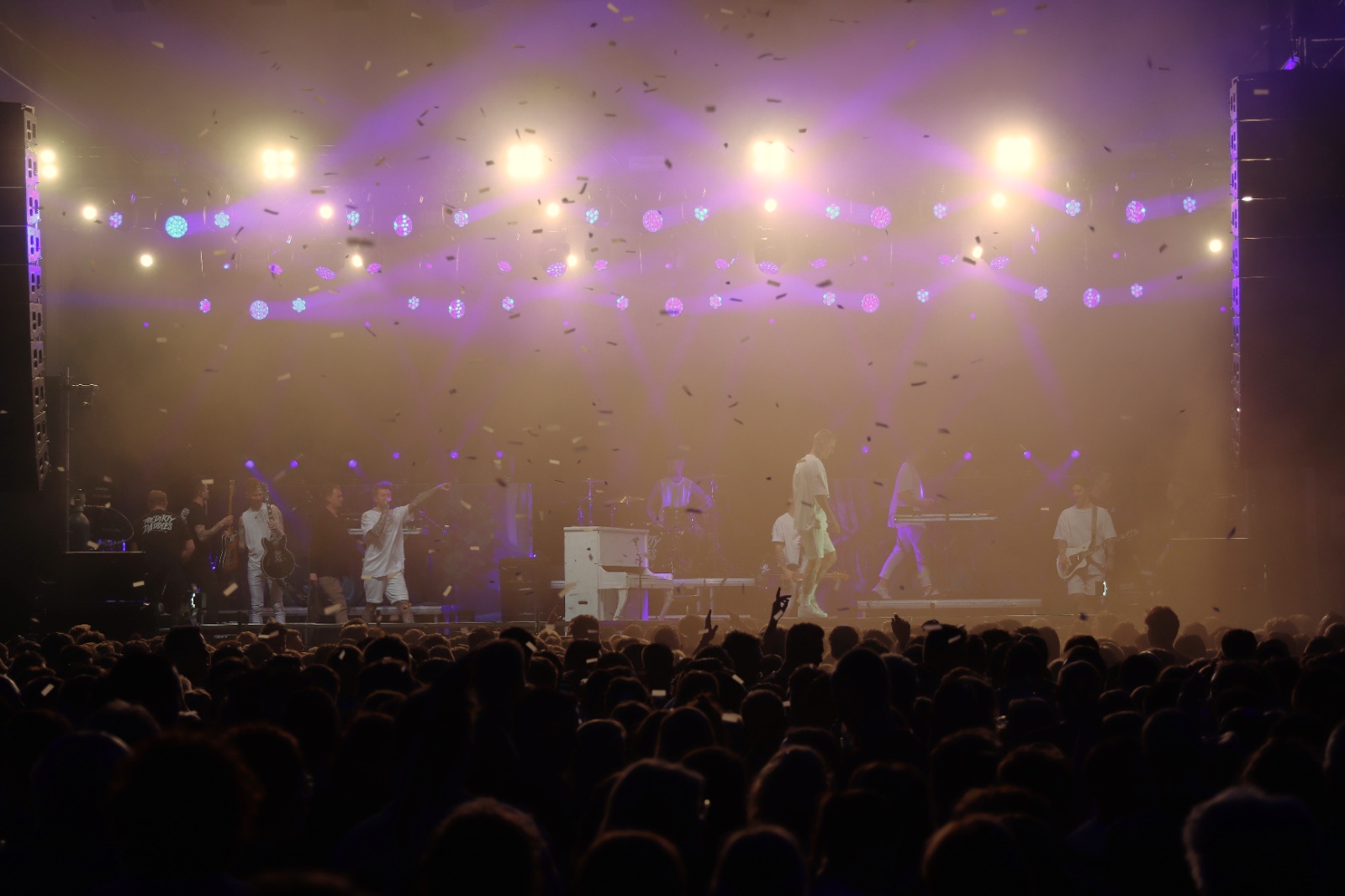 The Dirty Daddies     (20)